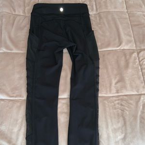 LULULEMON high rise mesh side pocket legging!!!